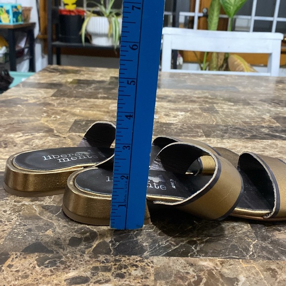 Libera Mente Italian Genuine Leather Sandal Gold and Black color SZ 40EU/10USA - Picture 4 of 4